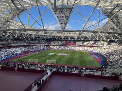 An image of London Stadium (Olympic Stadium) uploaded by ant-the-red-1
